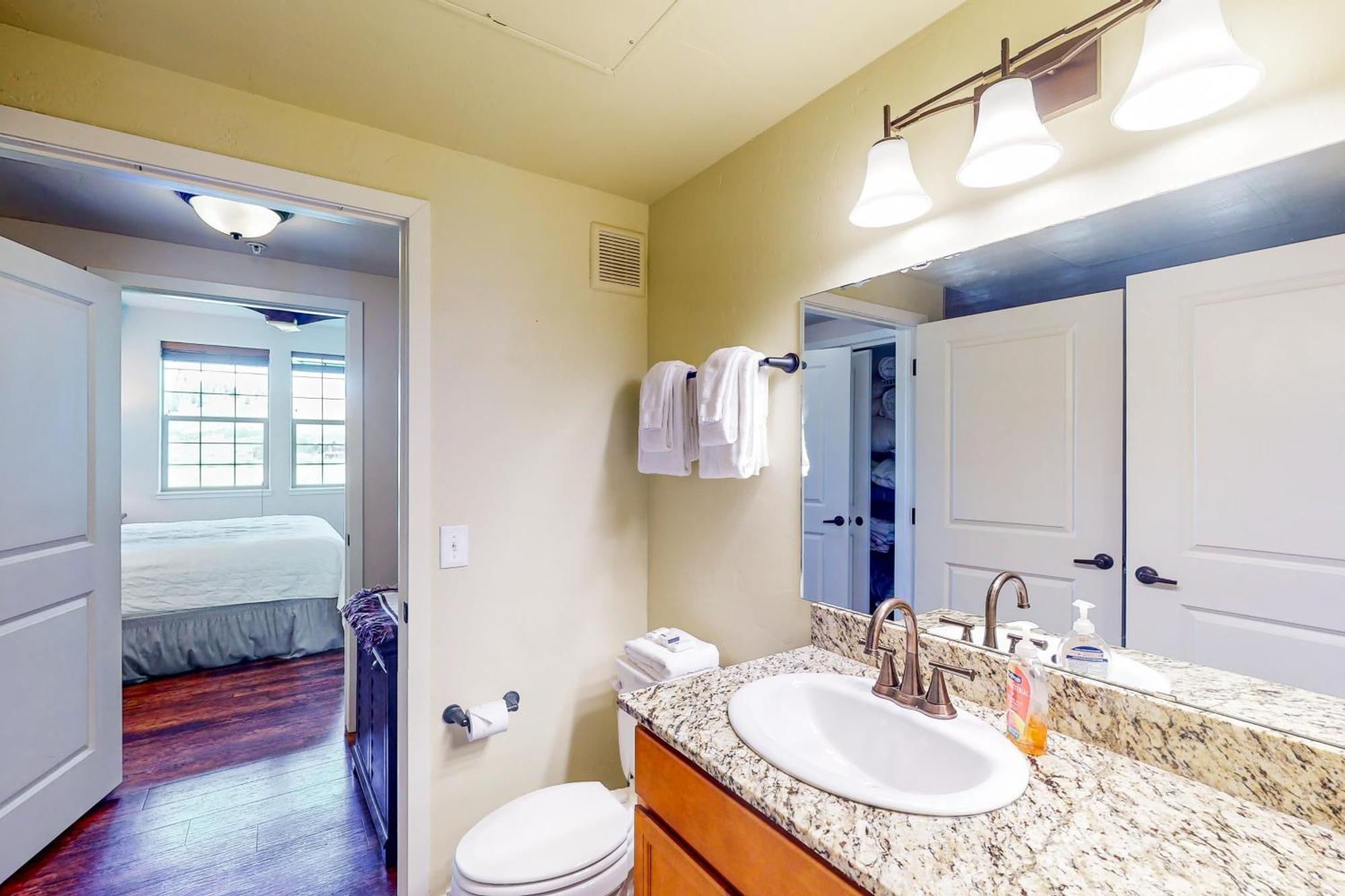 Granby Ranch Apartment Room photo
